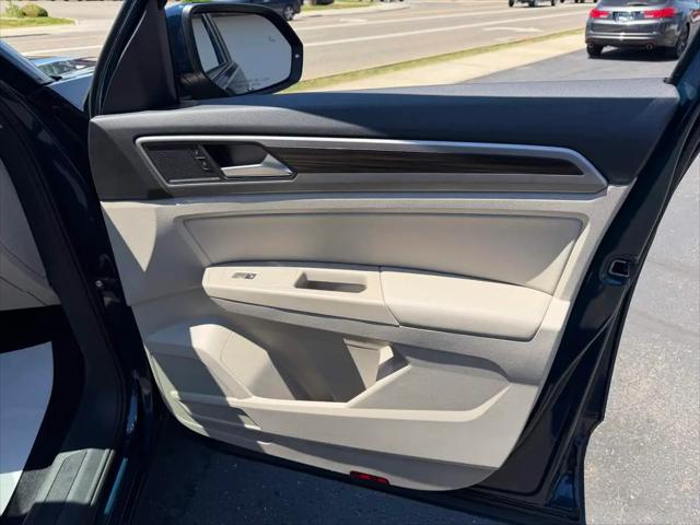 2021 Volkswagen Atlas 3.6L V6 SE w/Technology