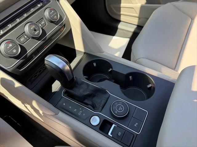 2021 Volkswagen Atlas 3.6L V6 SE w/Technology