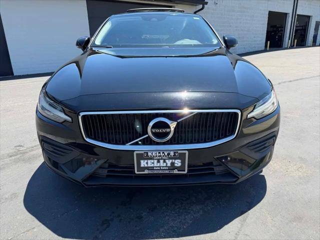 2020 Volvo S60 T6 Momentum