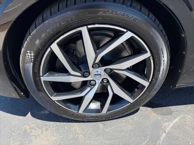 2020 Volvo S60 T6 Momentum