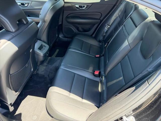 2020 Volvo S60 T6 Momentum