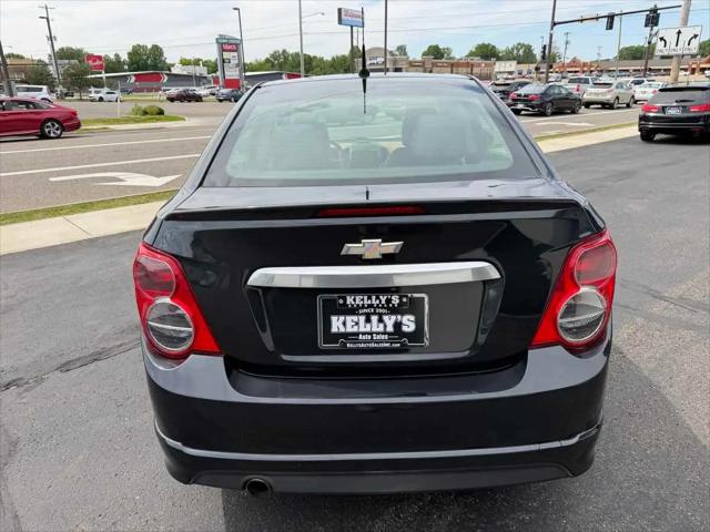 2014 Chevrolet Sonic LTZ Manual