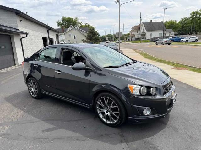 2014 Chevrolet Sonic LTZ Manual