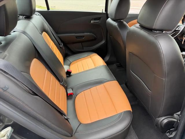 2014 Chevrolet Sonic LTZ Manual
