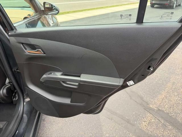 2014 Chevrolet Sonic LTZ Manual