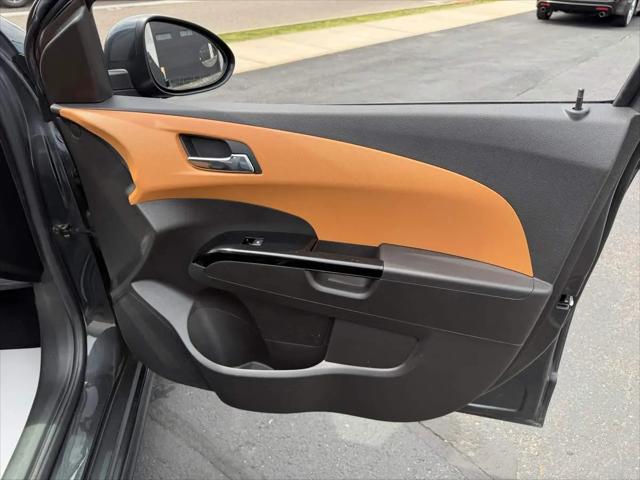 2014 Chevrolet Sonic LTZ Manual