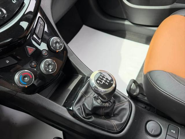 2014 Chevrolet Sonic LTZ Manual