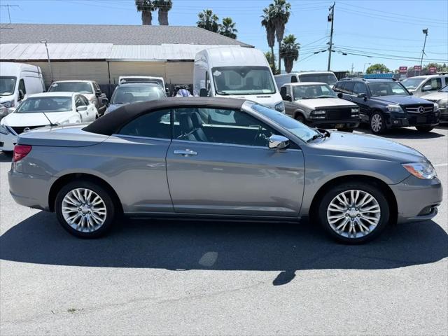 2011 Chrysler 200 Limited