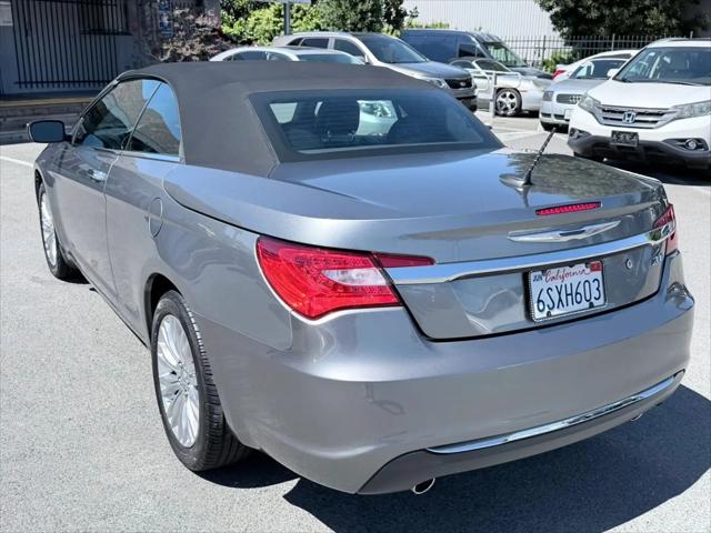 2011 Chrysler 200 Limited
