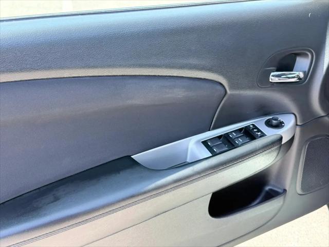 2011 Chrysler 200 Limited