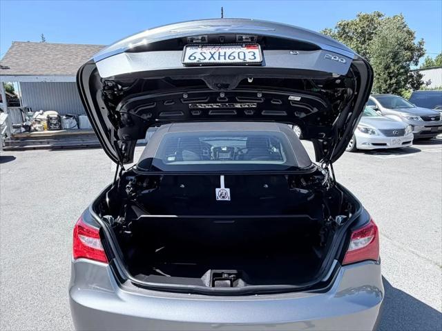 2011 Chrysler 200 Limited