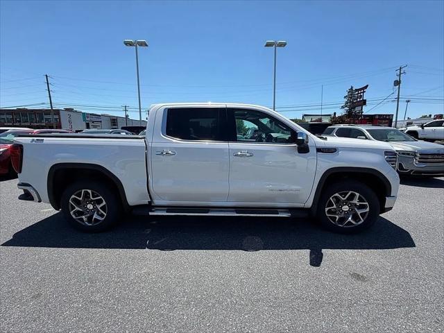 2023 GMC Sierra 1500 4WD Crew Cab Short Box SLT