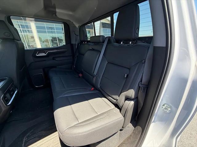 2023 GMC Sierra 1500 4WD Crew Cab Short Box SLT
