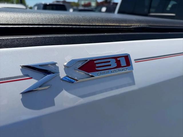 2023 GMC Sierra 1500 4WD Crew Cab Short Box SLT