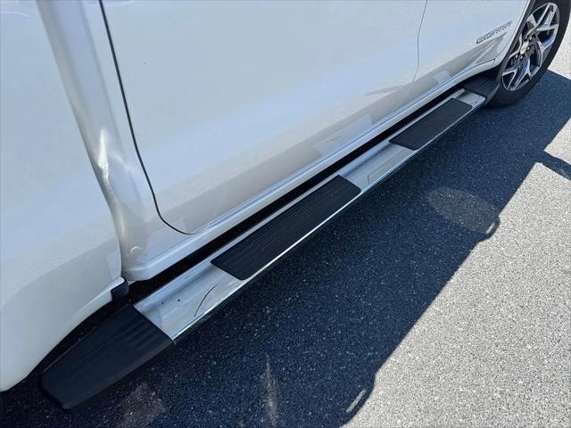 2023 GMC Sierra 1500 4WD Crew Cab Short Box SLT