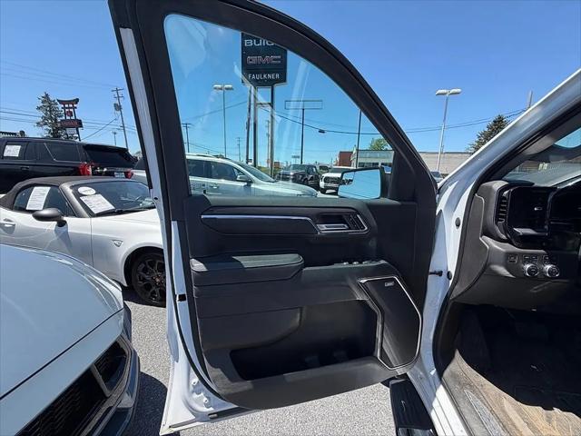 2023 GMC Sierra 1500 4WD Crew Cab Short Box SLT