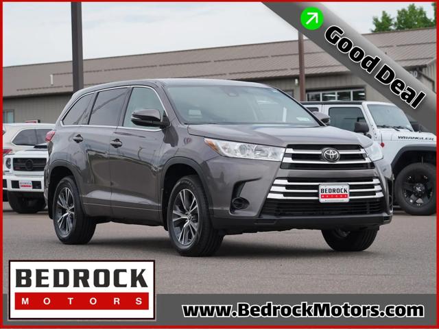2017 Toyota Highlander LE for sale in Rogers, MN