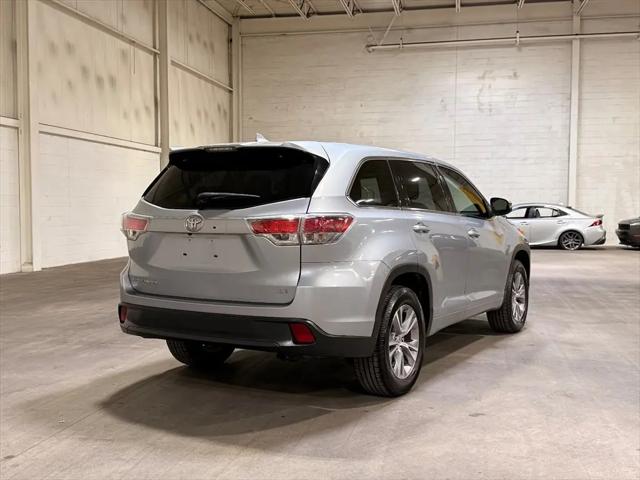 2015 Toyota Highlander LE V6