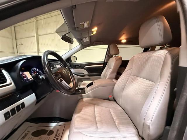 2015 Toyota Highlander LE V6