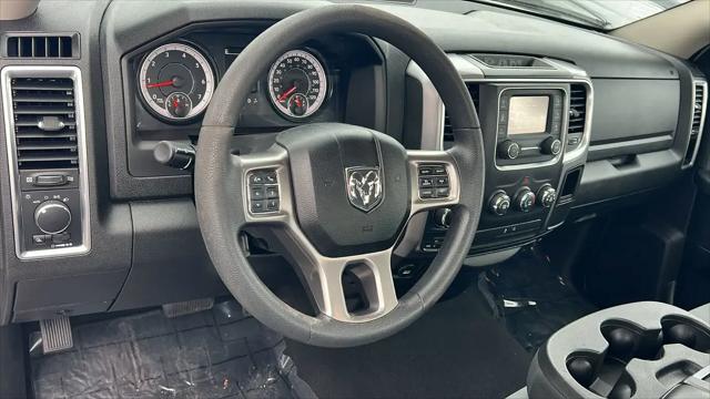 2022 Ram 1500 Classic SLT Regular Cab 4x4 8' Box