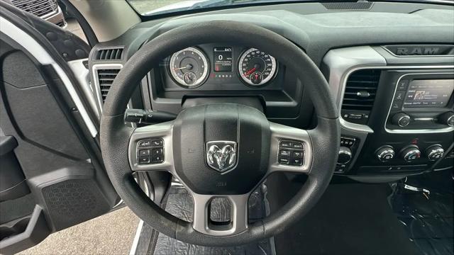 2022 Ram 1500 Classic SLT Regular Cab 4x4 8' Box