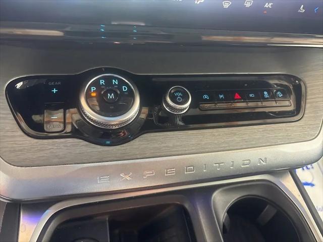 2025 Ford Expedition Platinum MAX