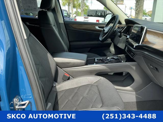 2025 Volkswagen Atlas 2.0T SE w/Technology