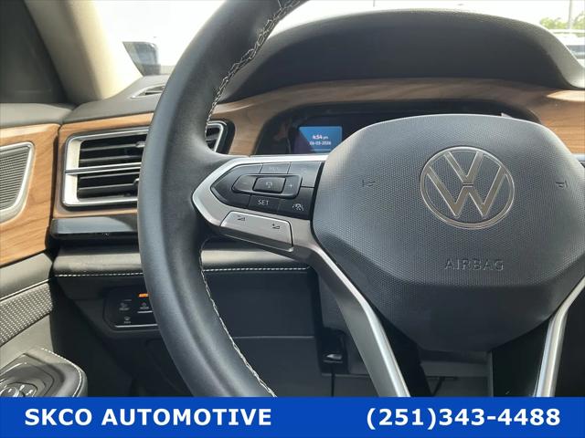 2025 Volkswagen Atlas 2.0T SE w/Technology