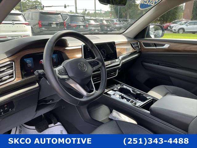 2025 Volkswagen Atlas 2.0T SE w/Technology