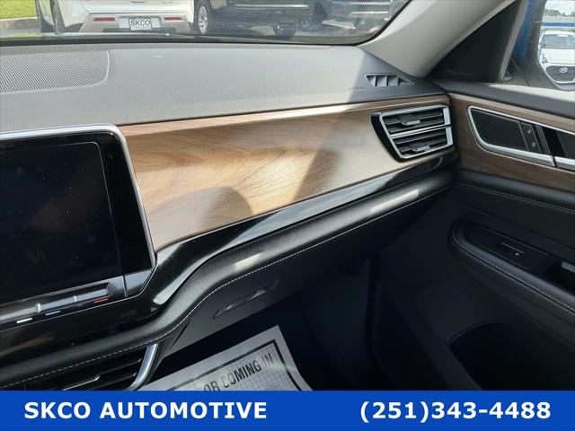2025 Volkswagen Atlas 2.0T SE w/Technology