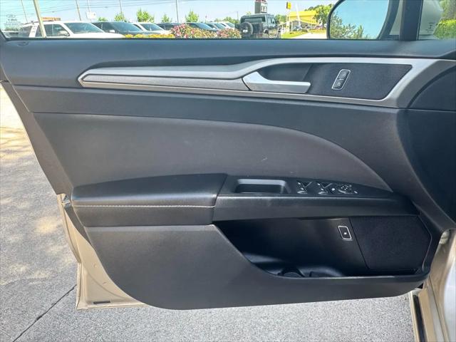 2019 Ford Fusion Hybrid SE