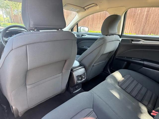 2019 Ford Fusion Hybrid SE