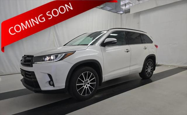 2018 Toyota Highlander SE for sale near Columbus, OH