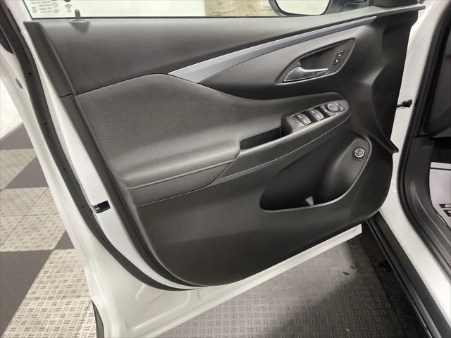 2025 Buick NV Preferred FWD