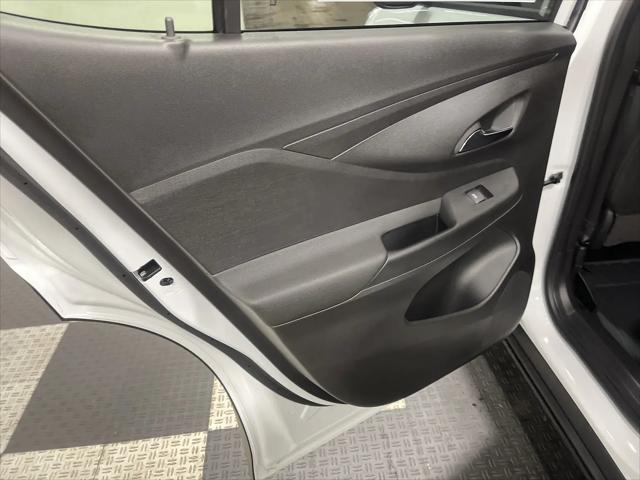 2025 Buick NV Preferred FWD