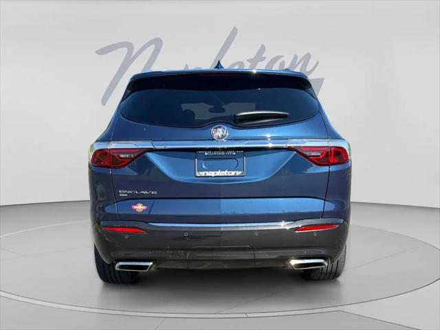 2022 Buick Enclave AWD Essence