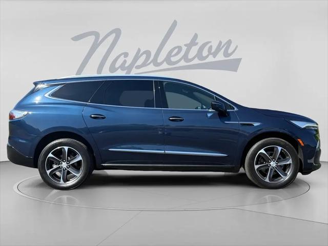 2022 Buick Enclave AWD Essence
