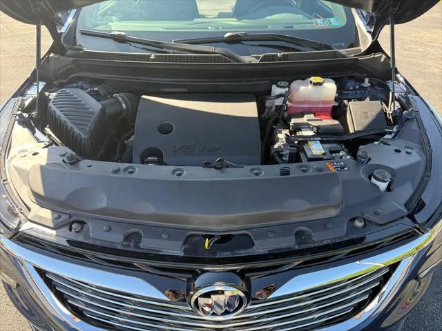 2022 Buick Enclave AWD Essence