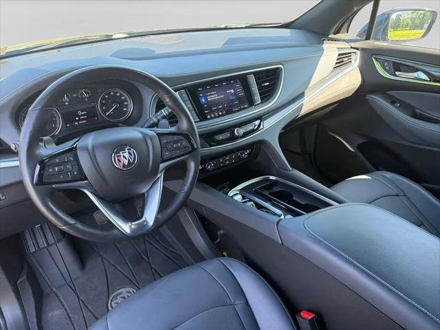 2022 Buick Enclave AWD Essence