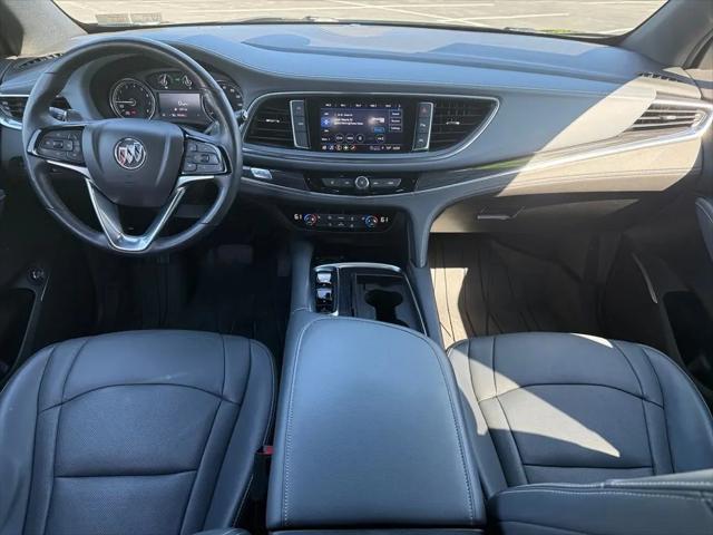 2022 Buick Enclave AWD Essence