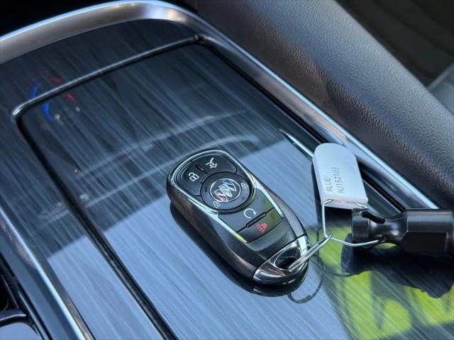 2022 Buick Enclave AWD Essence