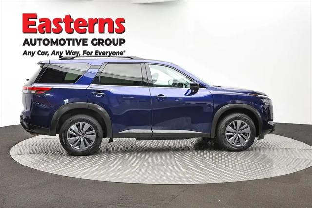 2025 Nissan Pathfinder SV FWD