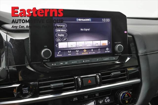 2025 Nissan Pathfinder SV FWD