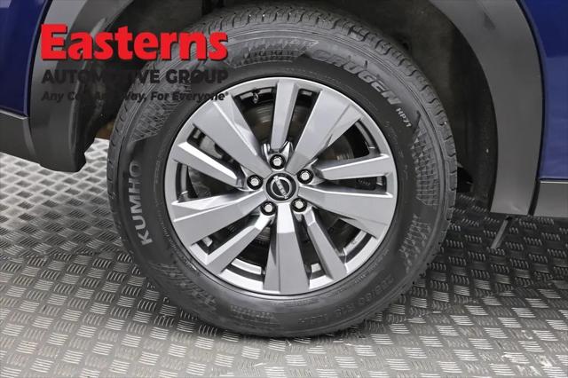2025 Nissan Pathfinder SV FWD