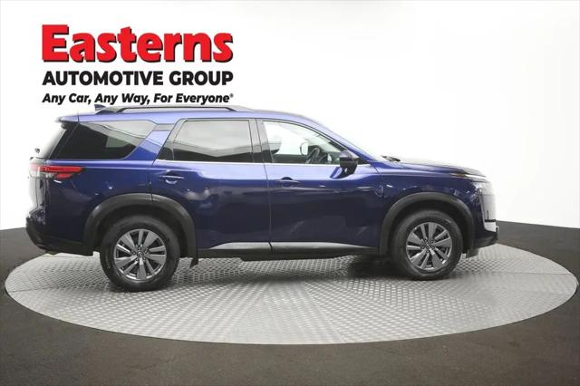 2025 Nissan Pathfinder SV FWD