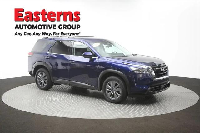2025 Nissan Pathfinder SV FWD