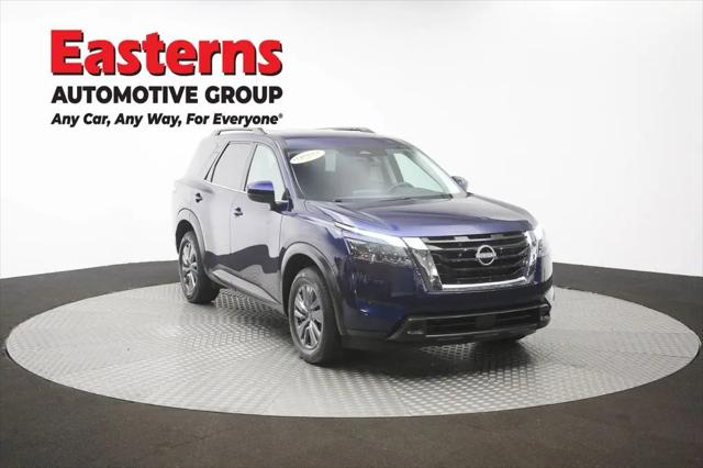 2025 Nissan Pathfinder SV FWD