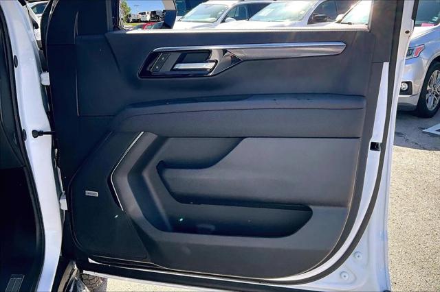 2026 Chevrolet Suburban RST, 4WD