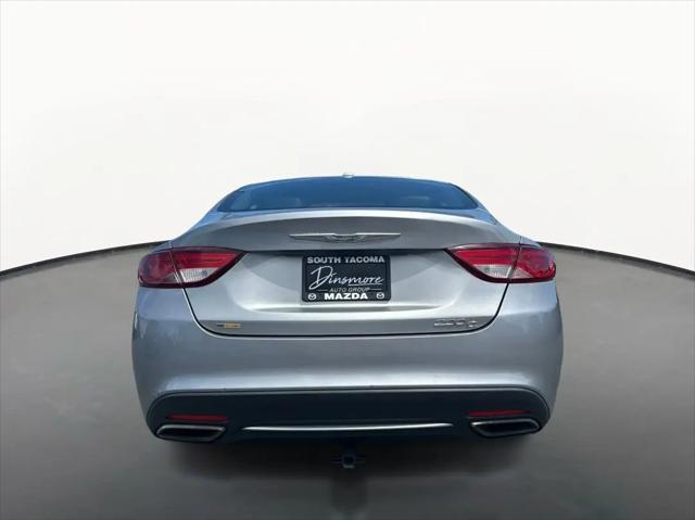 2016 Chrysler 200 C