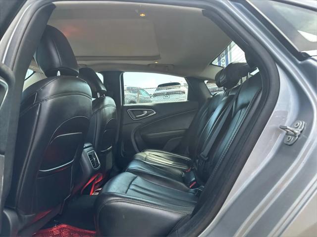 2016 Chrysler 200 C